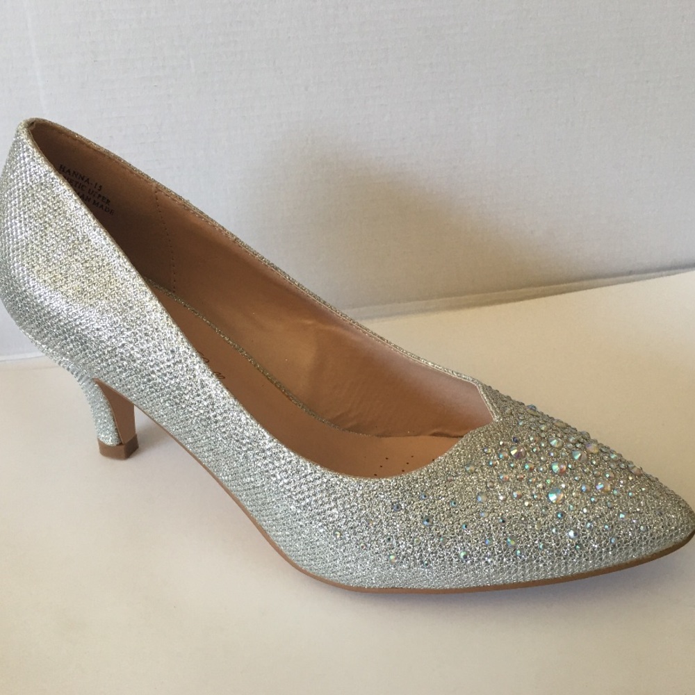 Low Sparkly Stunning Party Heel - Picture 2 of 3